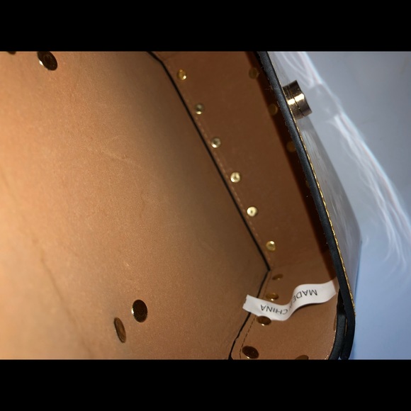 Unbranded studded mustard yellow bag - Picture 3 of 7